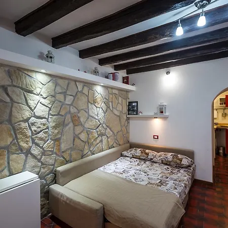 Appartement Frangipane Medieval Atmosphere